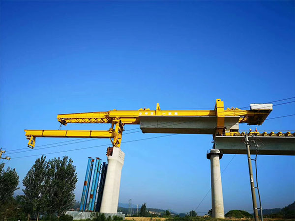 江蘇600噸架橋機
