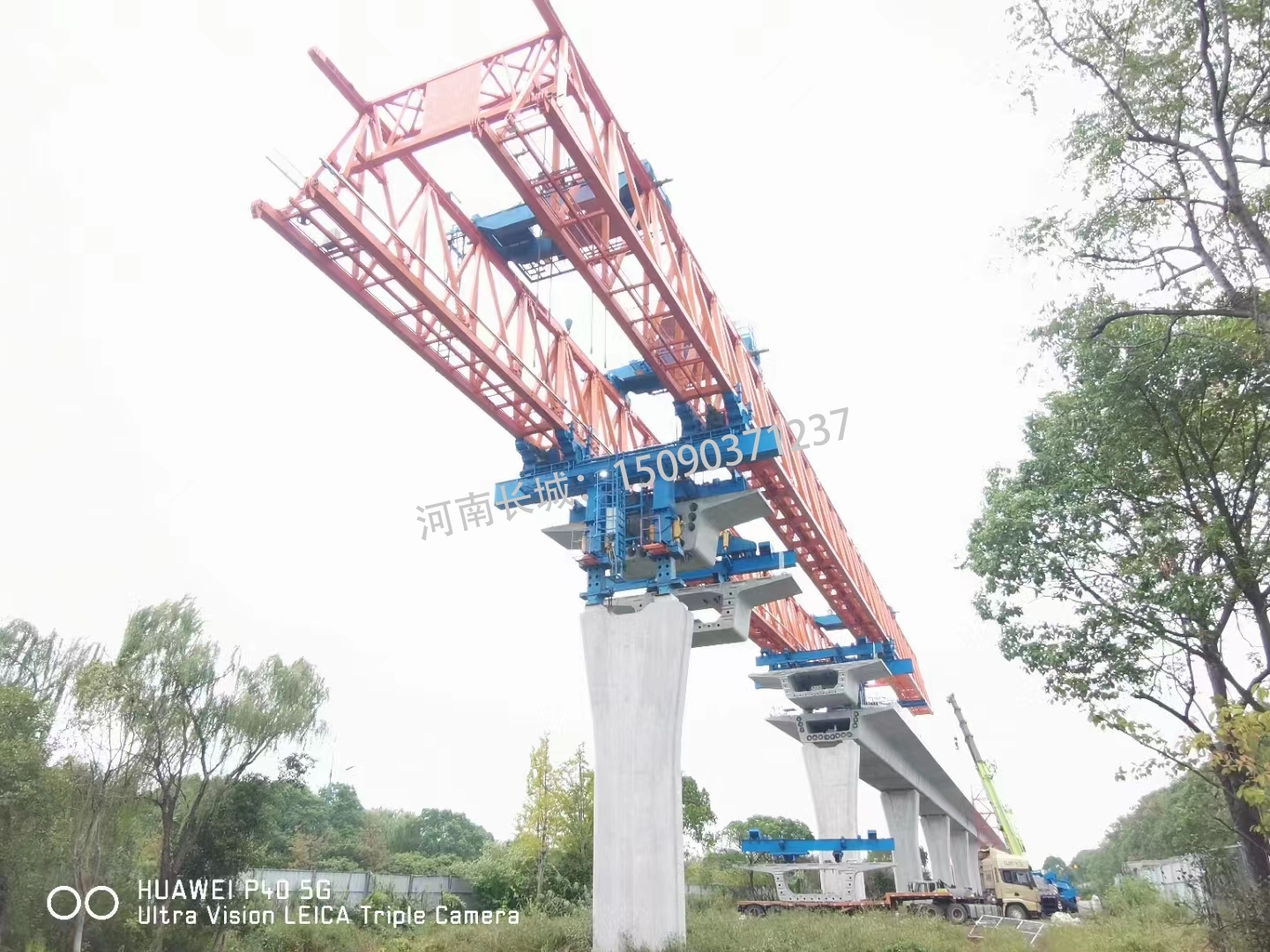 珠海32-900噸節段拼分段張拉架橋機 珠海32-900噸節段拼分段張拉架橋機